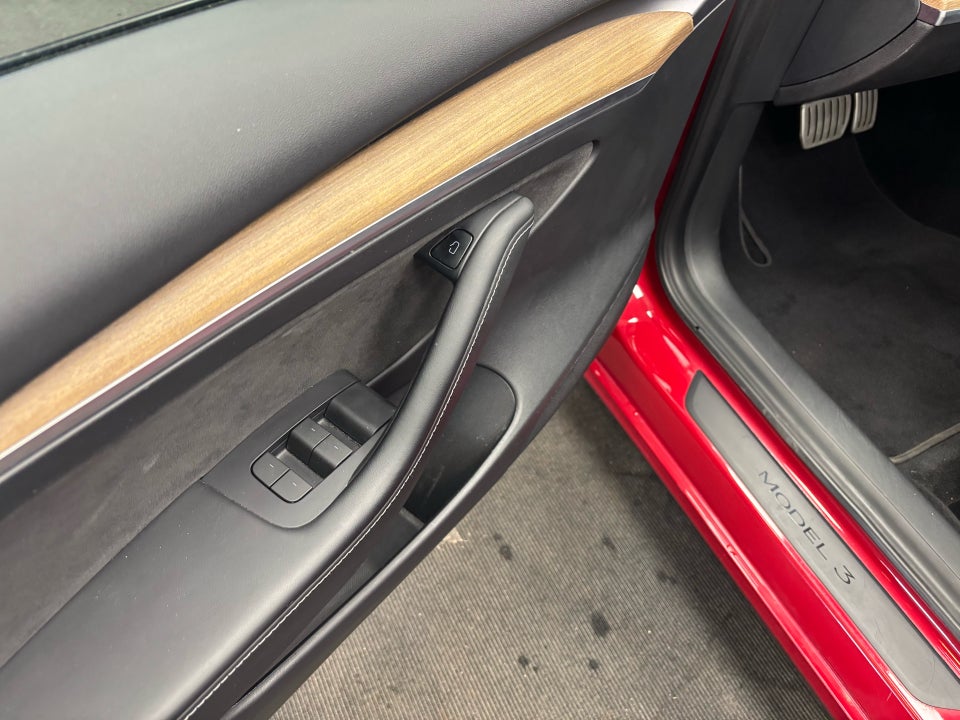 Tesla Model 3 Performance AWD 4d