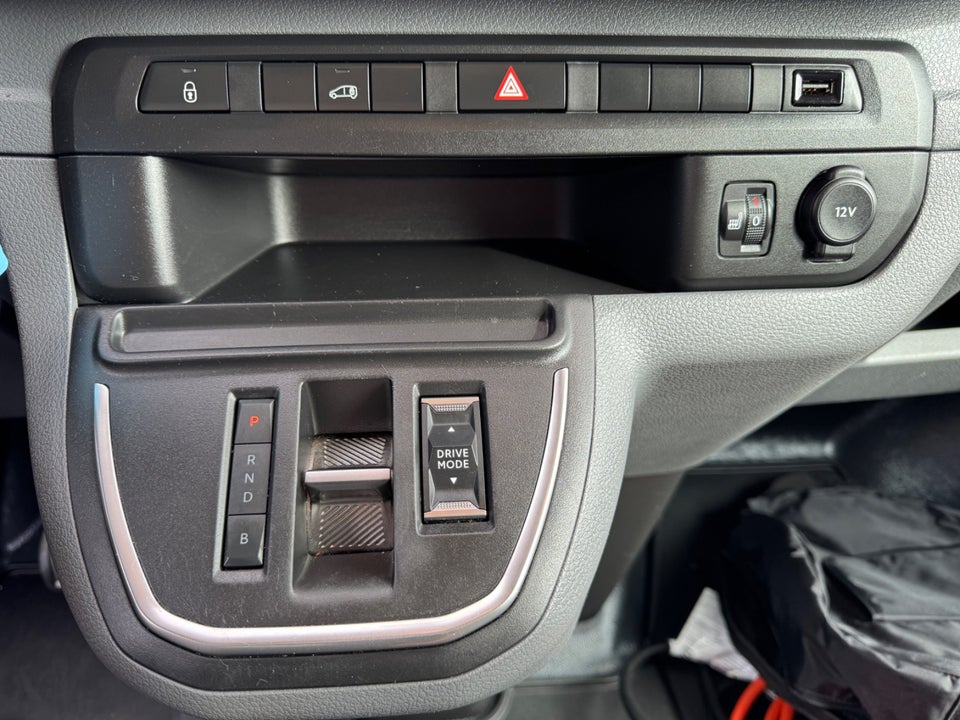 Peugeot e-Expert 75 L2 Plus Van