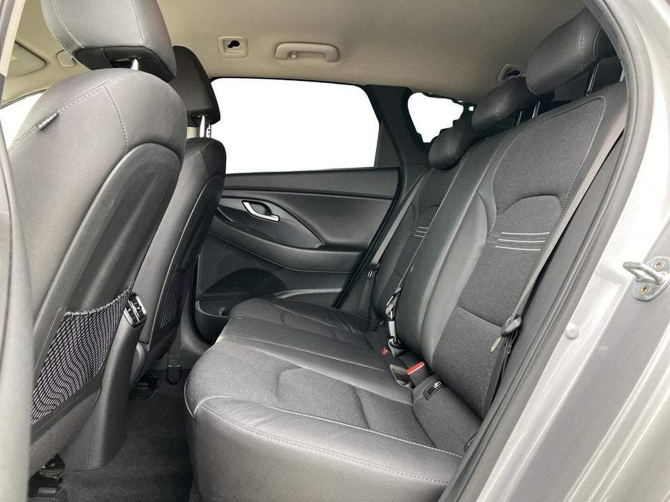 Hyundai i30 1,0 T-GDi Essential stc. 5d