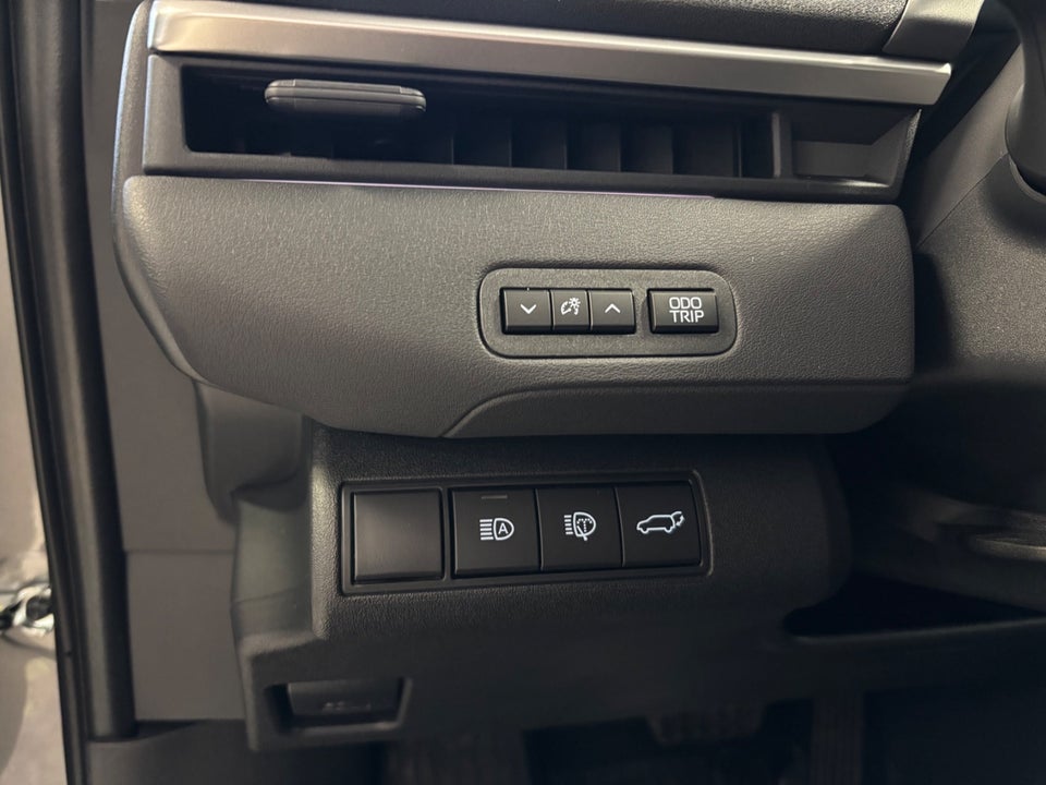 Subaru Solterra 73 Limited 5d