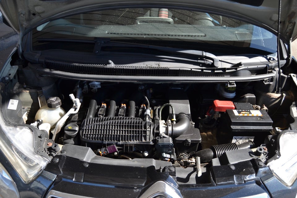 Citroën C1 1,2 PureTech Feel 5d
