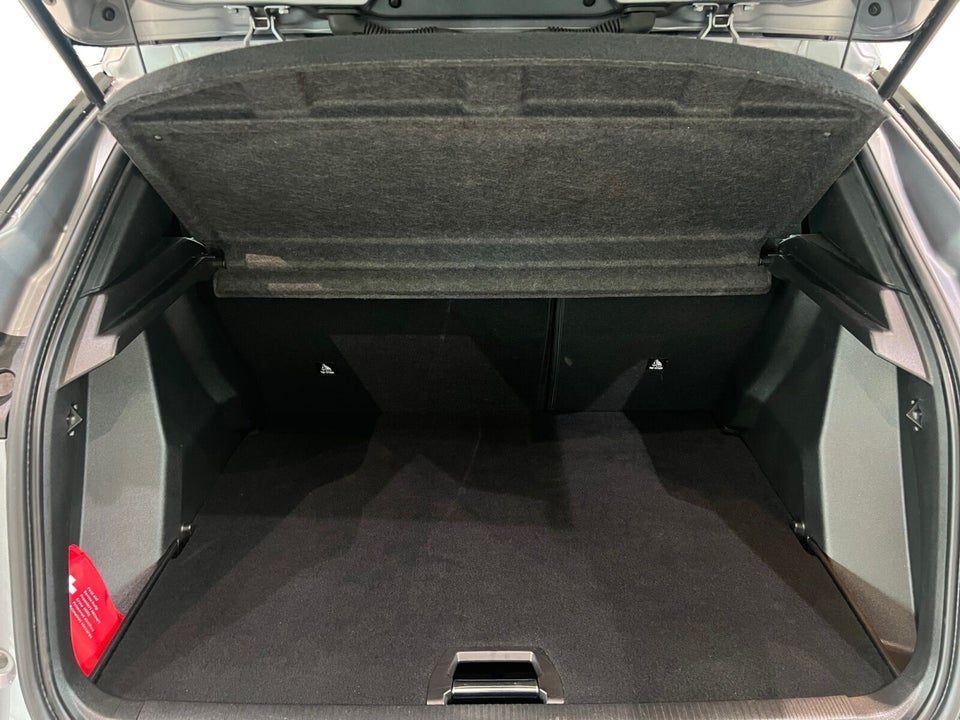 Peugeot e-2008 50 Allure 5d