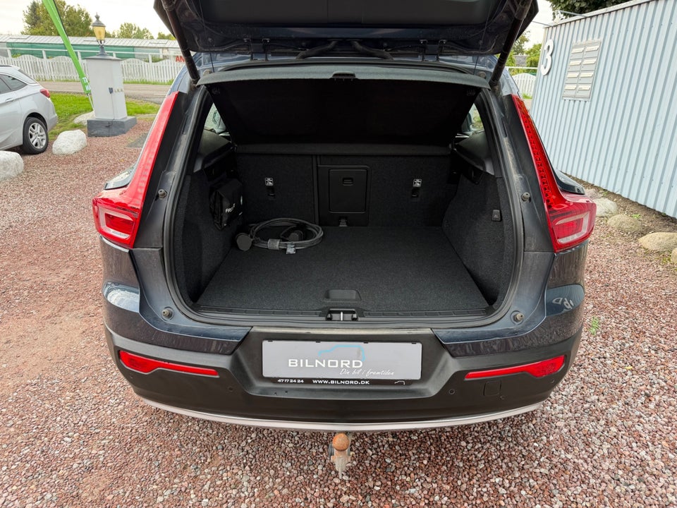 Volvo XC40 1,5 T4 ReCharge Momentum aut. 5d