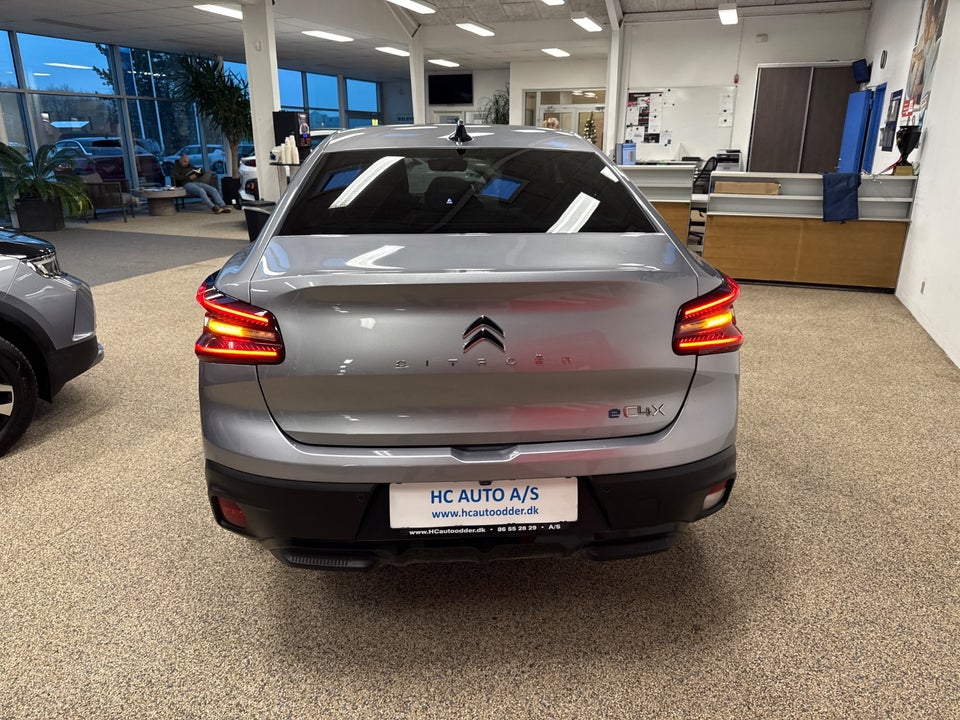 Citroën ë-C4 X 50 Shine 4d