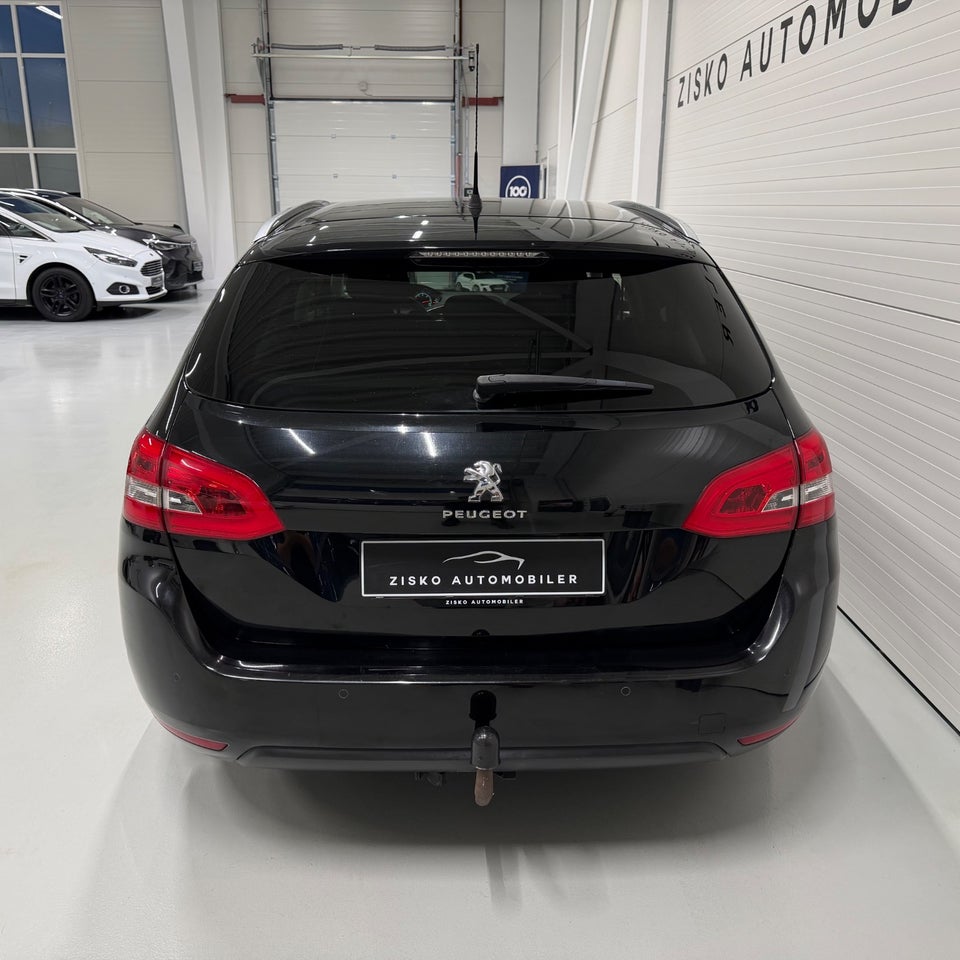 Peugeot 308 1,6 BlueHDi 120 Allure SW 5d