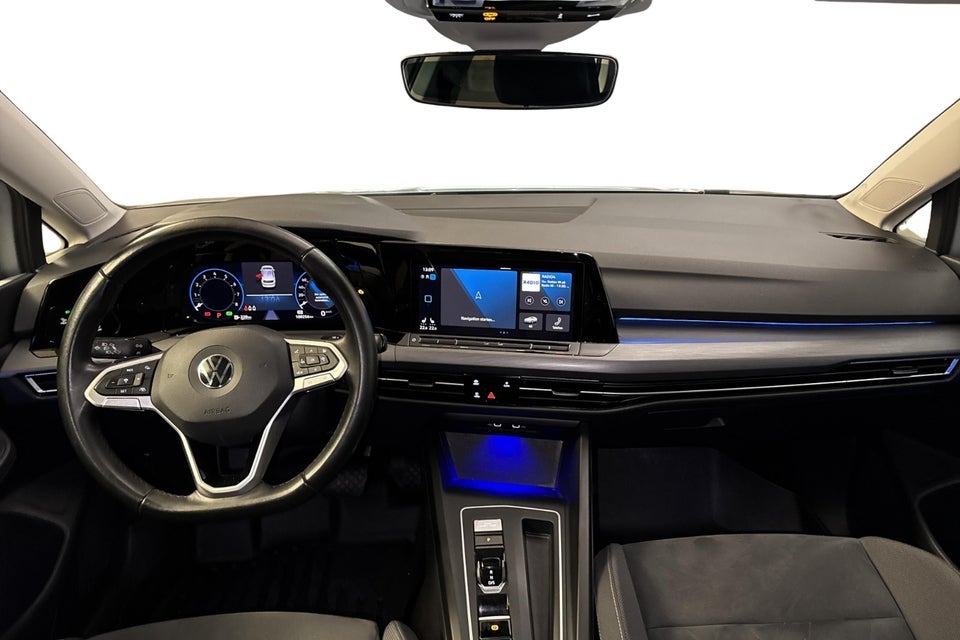 VW Golf VIII 1,5 eTSi 150 Style DSG 5d