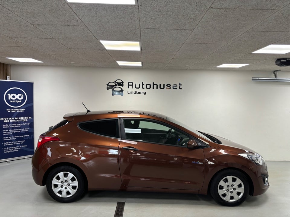 Hyundai i30 1,4 CVVT Comfort 3d