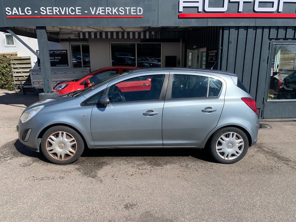 Opel Corsa 1,4 16V Cosmo 5d