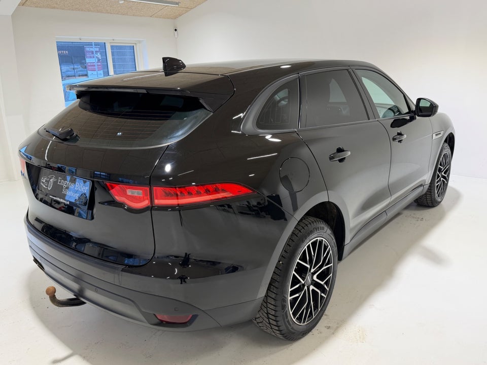 Jaguar F-Pace 2,0 D180 Pure aut. 5d