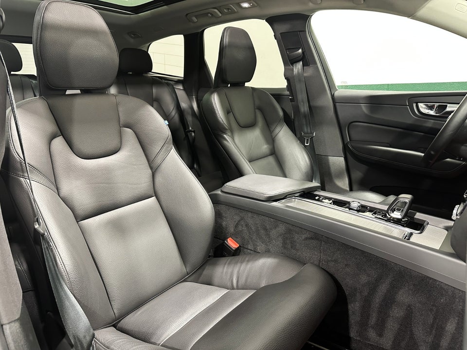 Volvo XC60 2,0 T6 ReCharge Ultimate Bright aut. AWD 5d