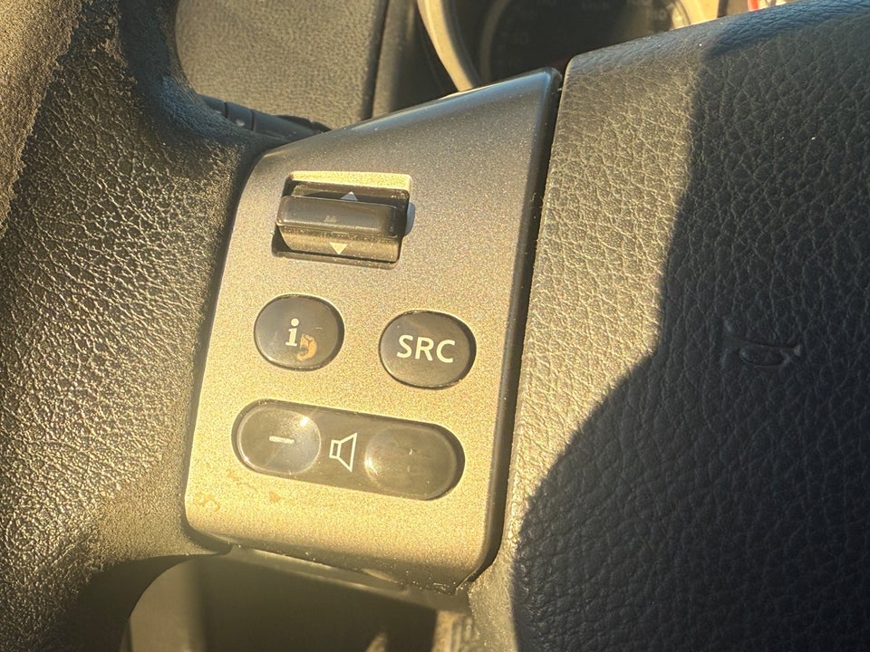 Nissan Note 1,4 Visia 5d