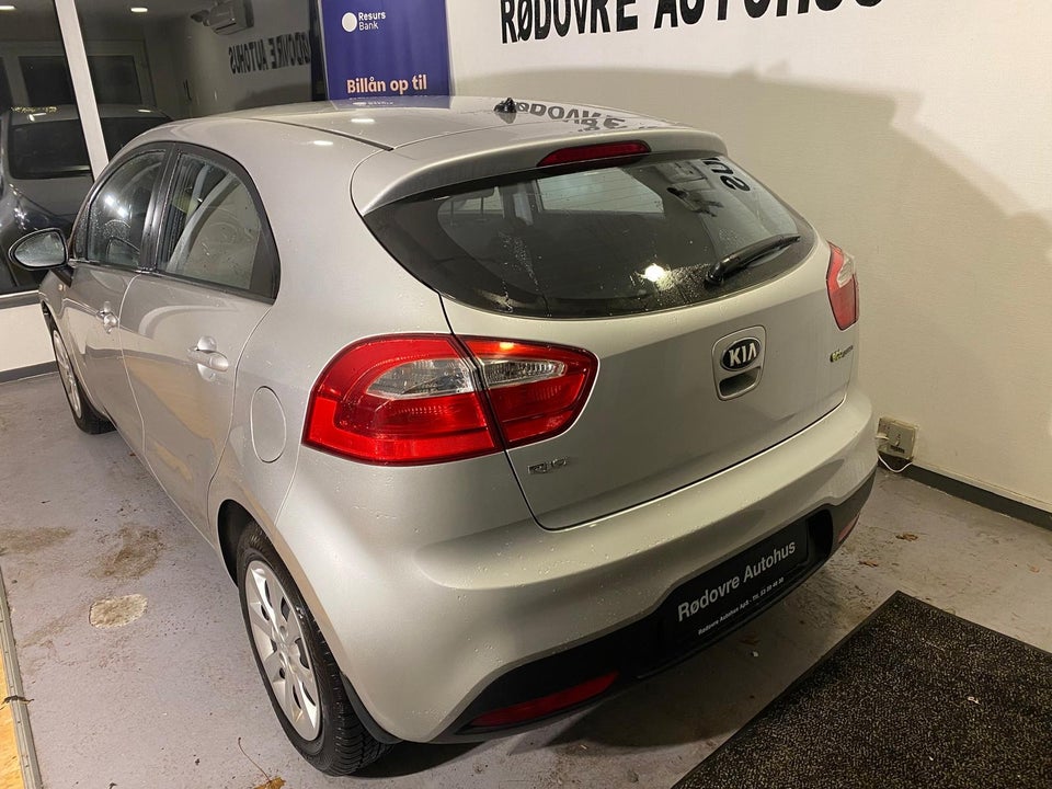 Kia Rio 1,4 CVVT Style 5d