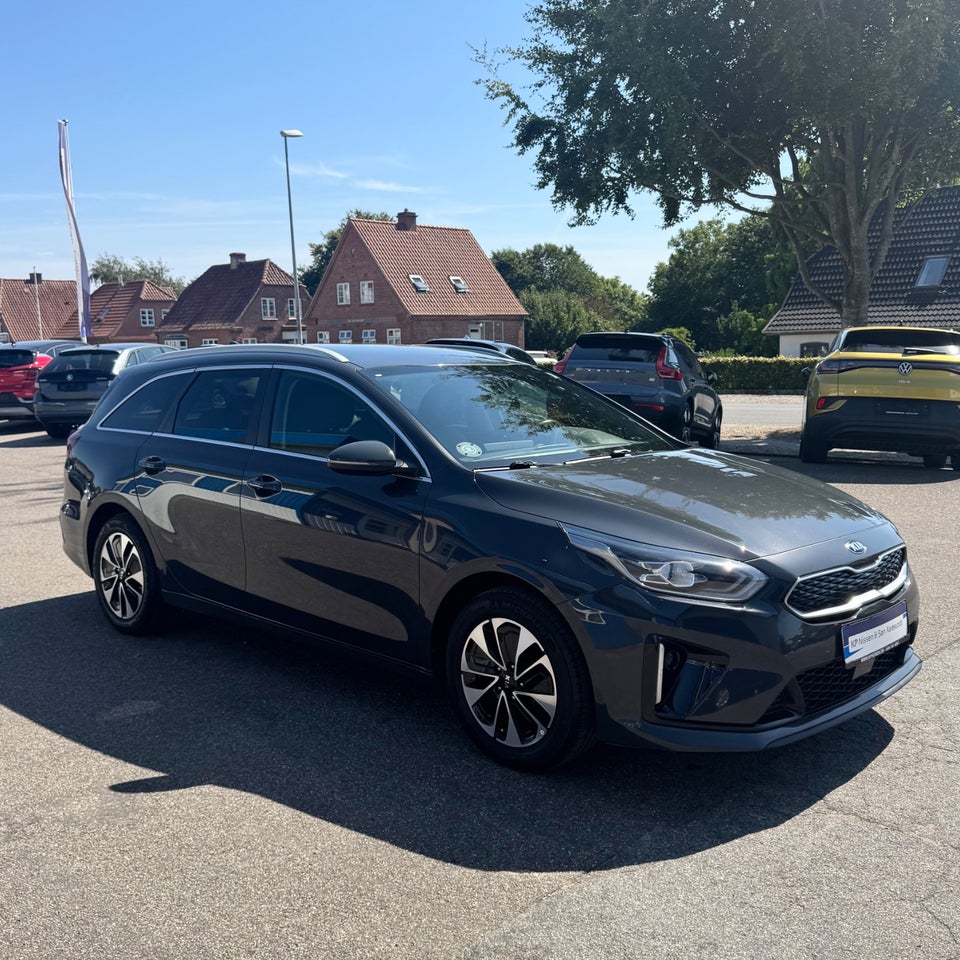 Kia Ceed 1,6 PHEV Upgrade SW DCT 5d