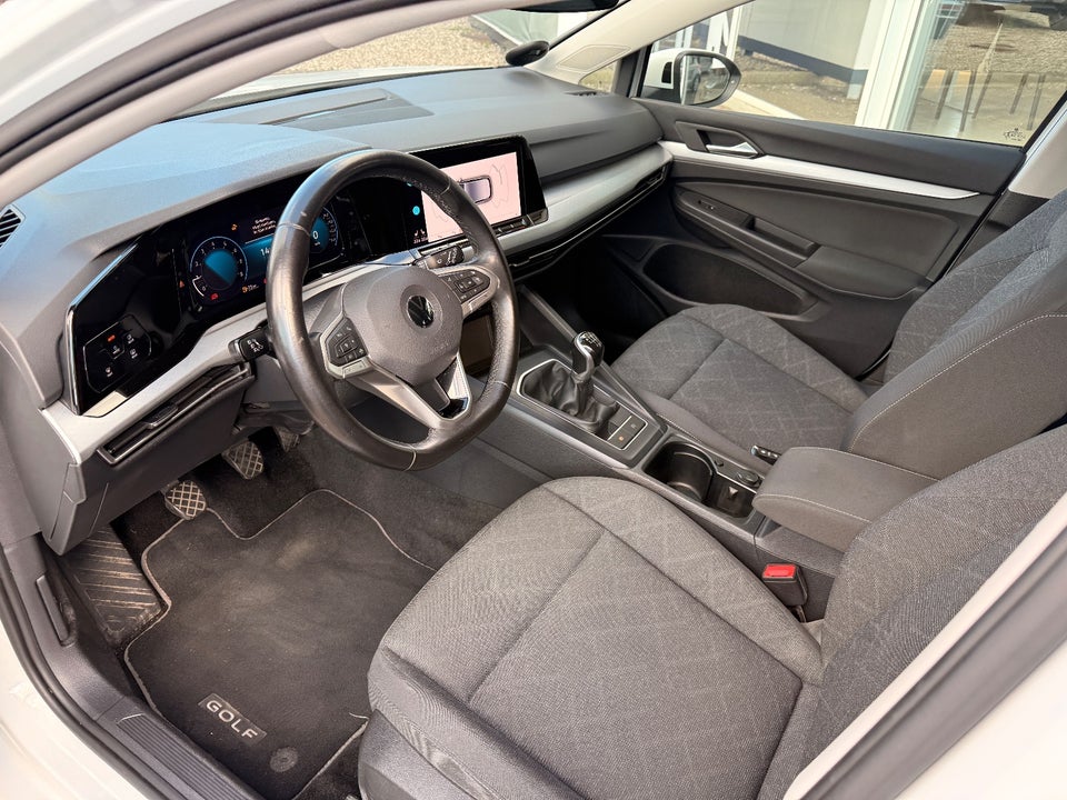 VW Golf VIII 1,5 TSi 130 Life 5d