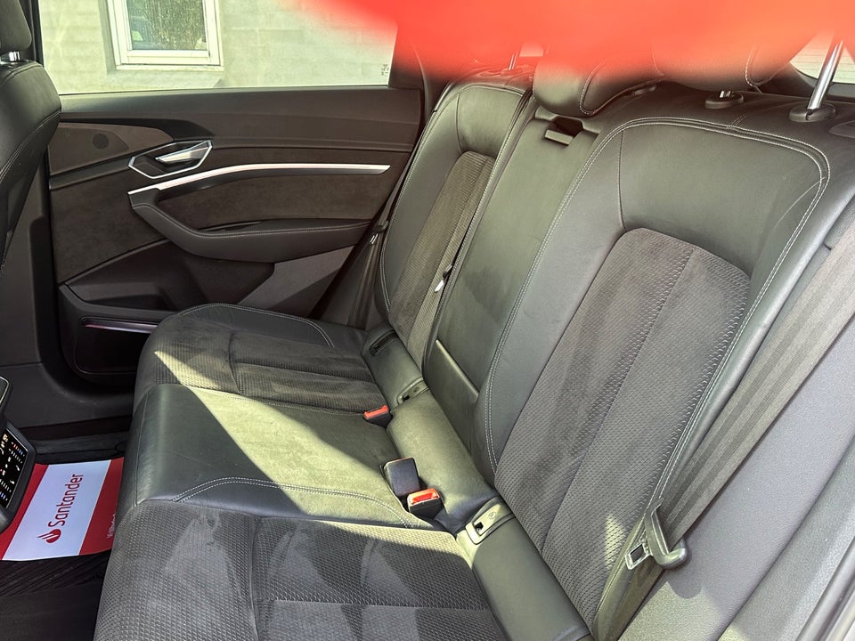 Audi e-tron 55 S-line quattro 5d