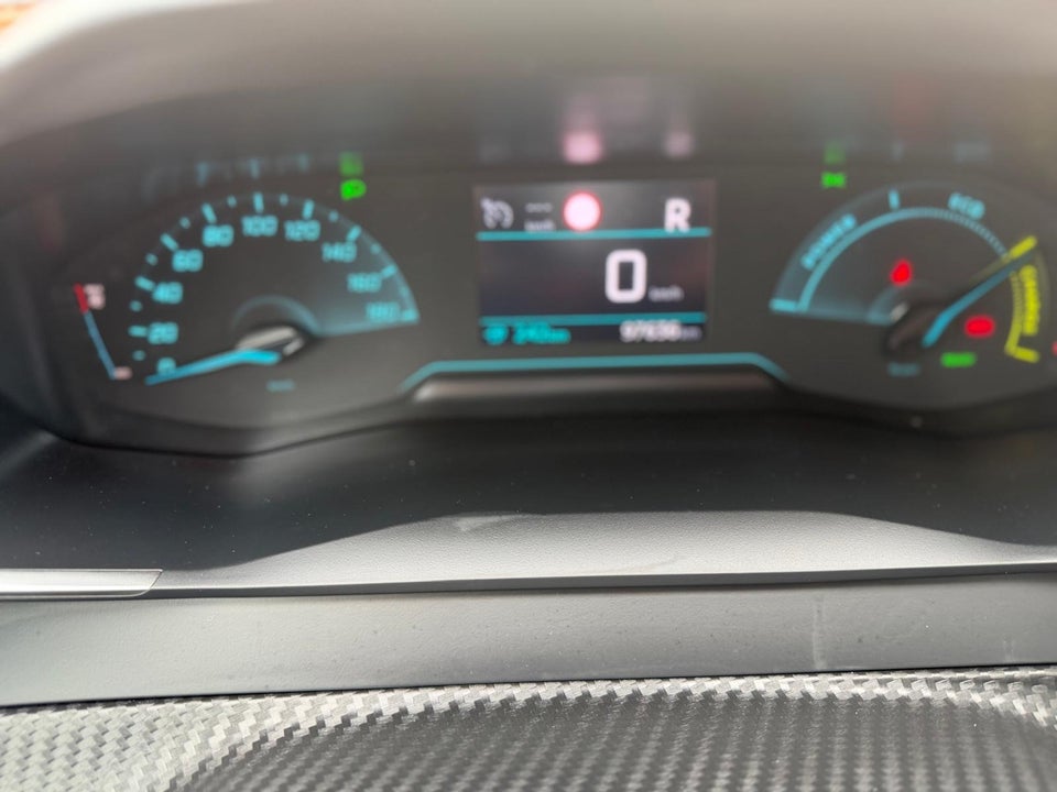 Peugeot e-208 50 Allure 5d
