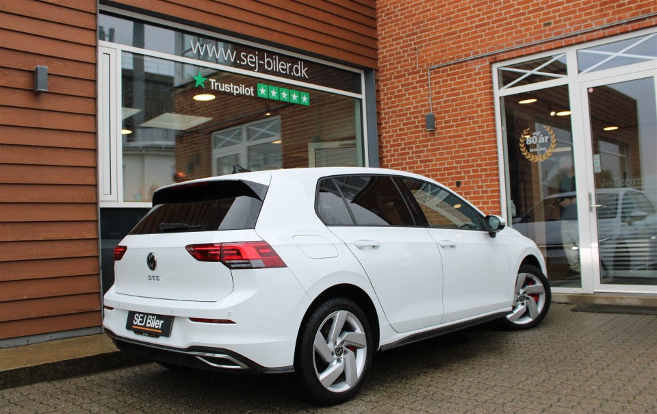 VW Golf VIII 1,4 GTE DSG 5d
