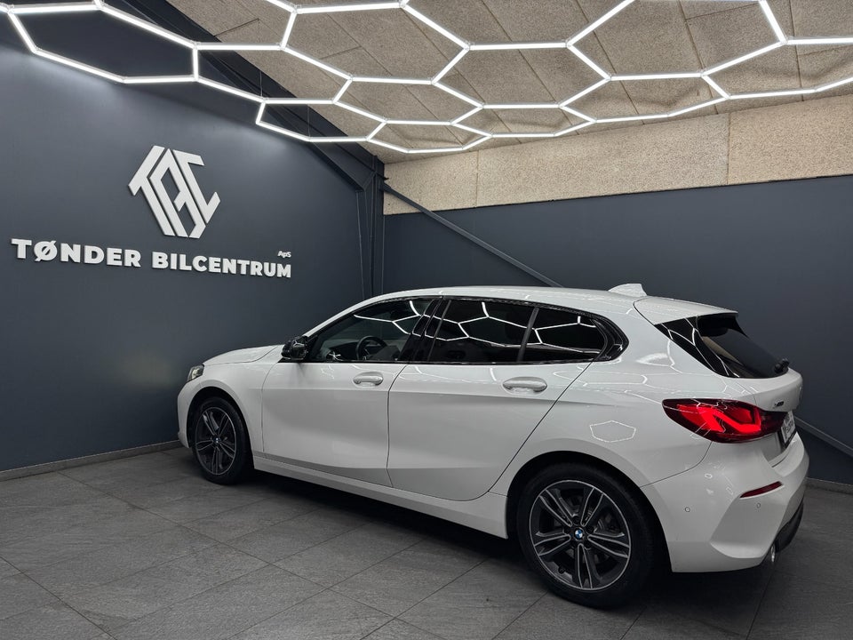 BMW 120d 2,0 Sport Line xDrive aut. 5d