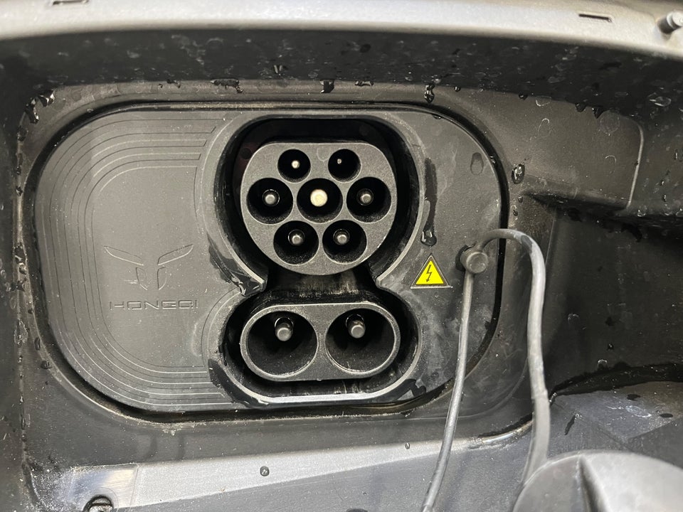 Hongqi EH7 111 Exclusive 4d