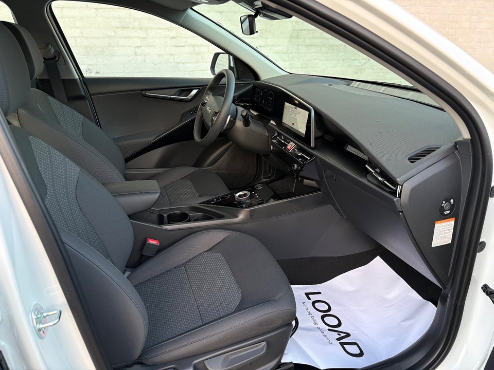 Kia Niro 64 EV Access 5d