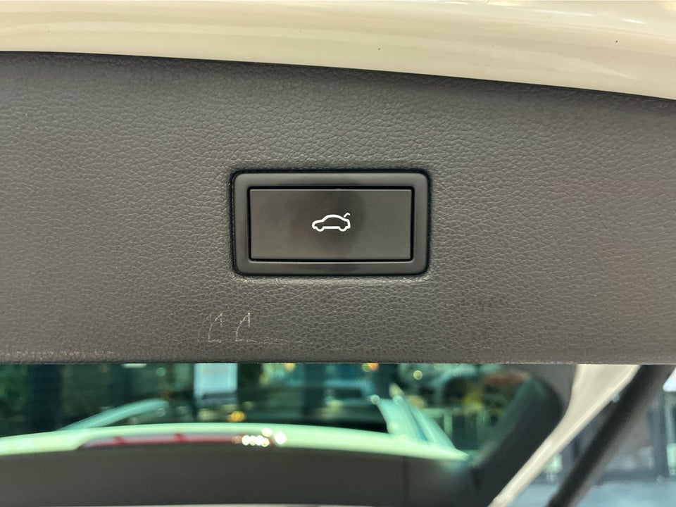 VW Tiguan 1,4 eHybrid Elegance DSG 5d