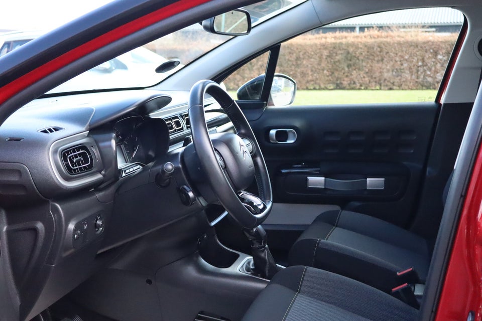 Citroën C3 1,2 PureTech 83 Shine Sport 5d