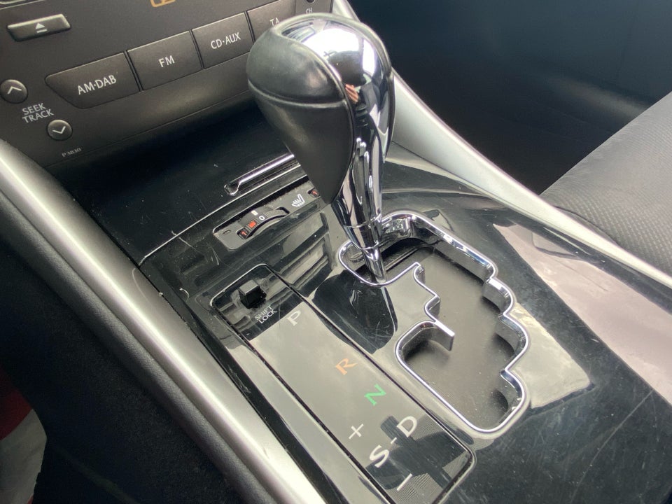 Lexus IS250 2,5 aut. 4d