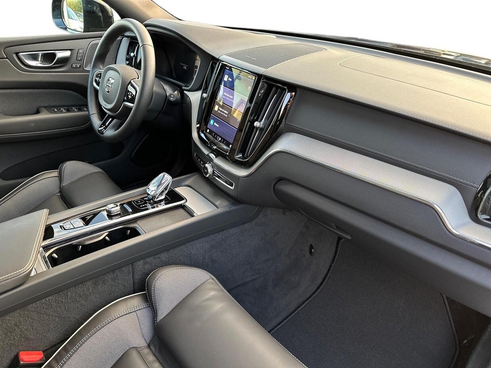 Volvo XC60 2,0 T6 ReCharge Black Edition aut. AWD 5d