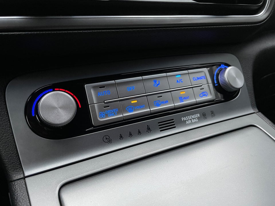 Hyundai Kona 64 EV Premium 5d