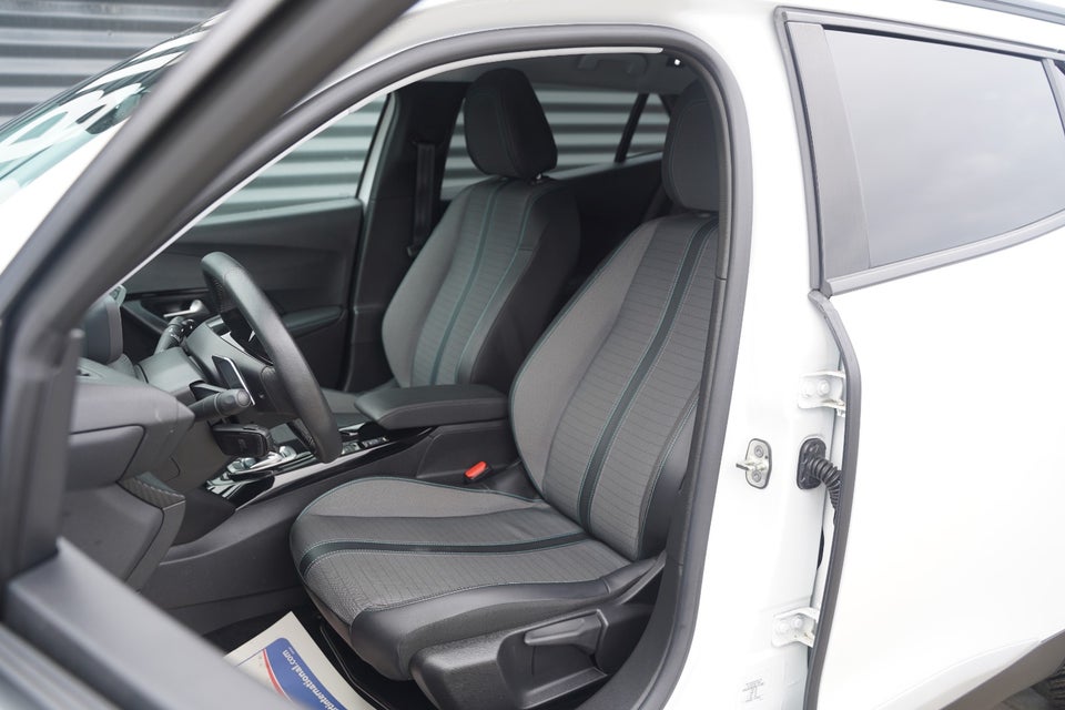 Peugeot 2008 1,2 PureTech 130 Allure Pack EAT8 5d