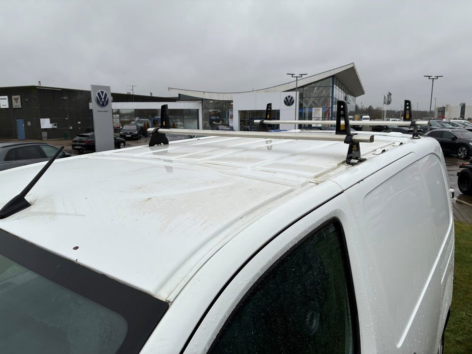 Toyota ProAce 1,6 D 95 Compact Base 5d