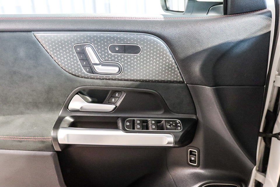 Mercedes EQB300 AMG Premium 4Matic 5d