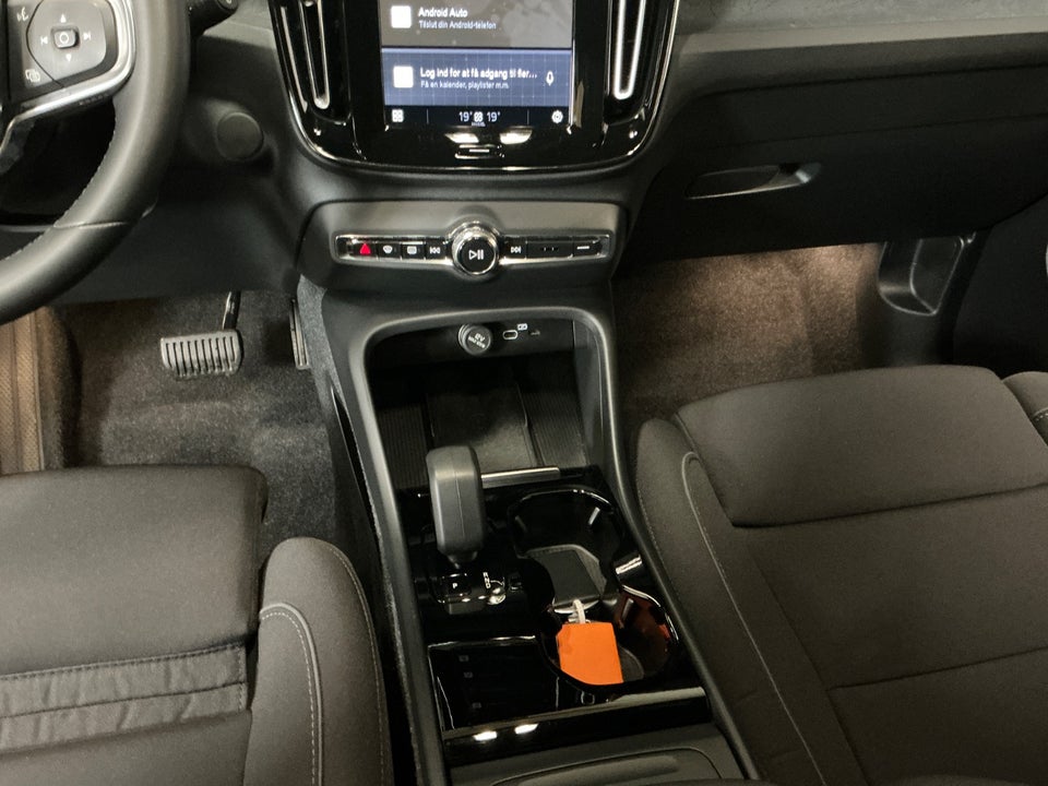 Volvo XC40 P6 ReCharge Core 5d
