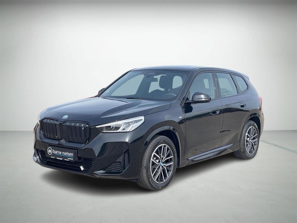 BMW iX1 xDrive30 M-Sport 5d