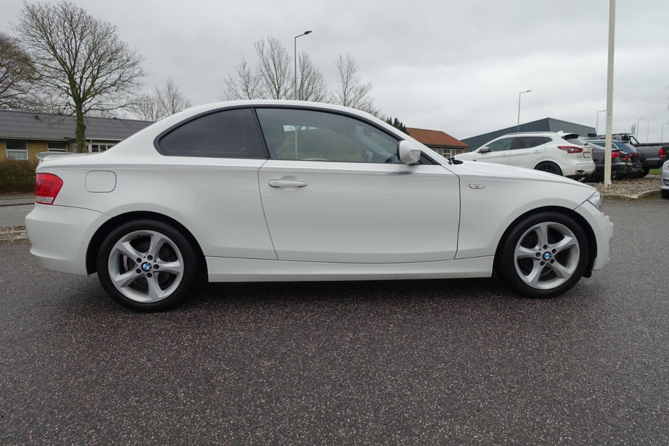 BMW 120d 2,0 Coupé aut. 2d