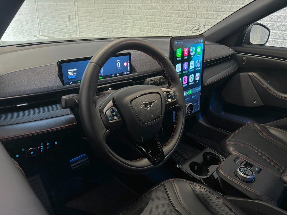 Ford Mustang Mach-E 70 Premium Standard Range AWD 5d
