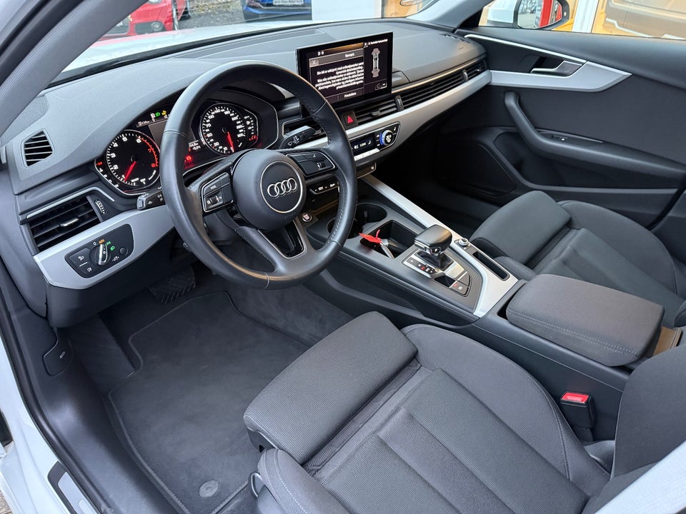Audi A4 40 TFSi Advanced Prestige Tour plus S-tr. 4d