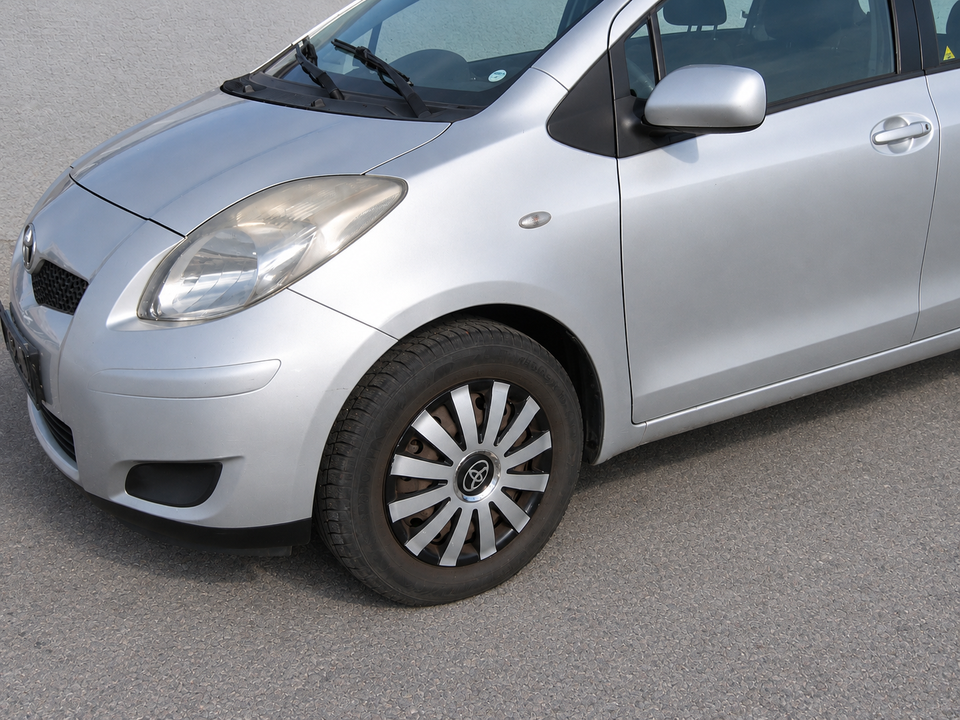 Toyota Yaris 1,0 T1 5d