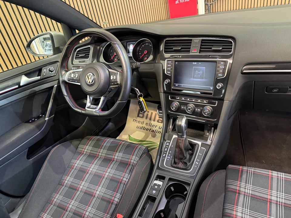 VW Golf VII 2,0 GTi Performance DSG BMT 3d