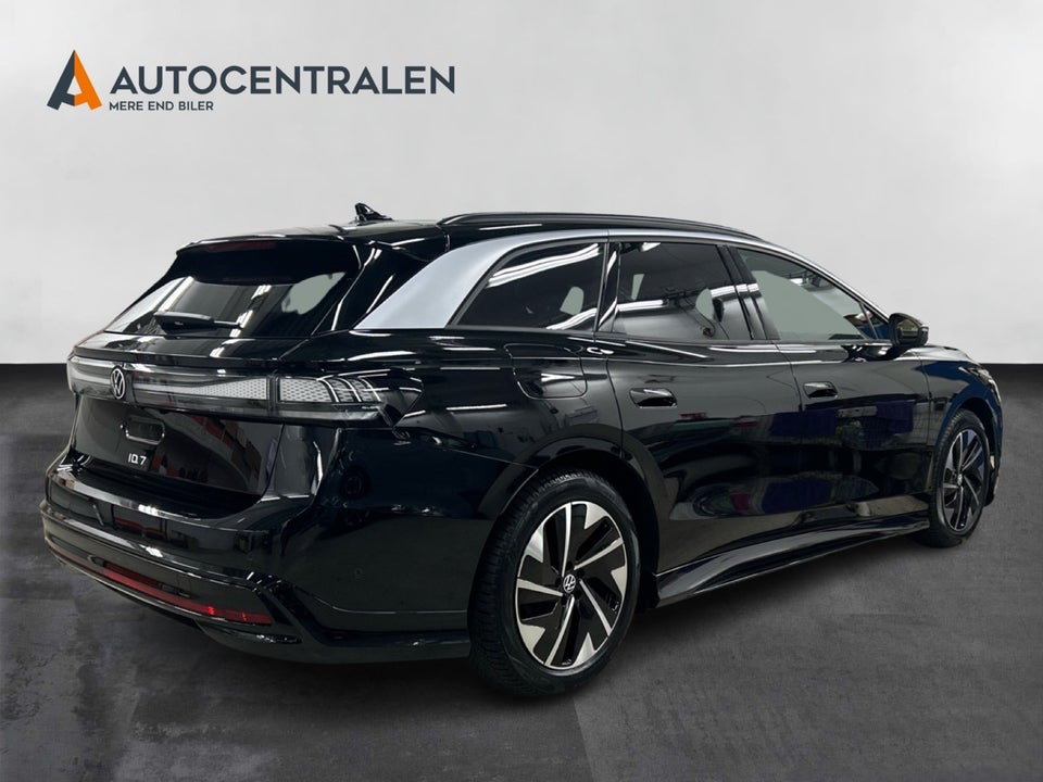 VW ID.7 77 Pro Tourer 5d