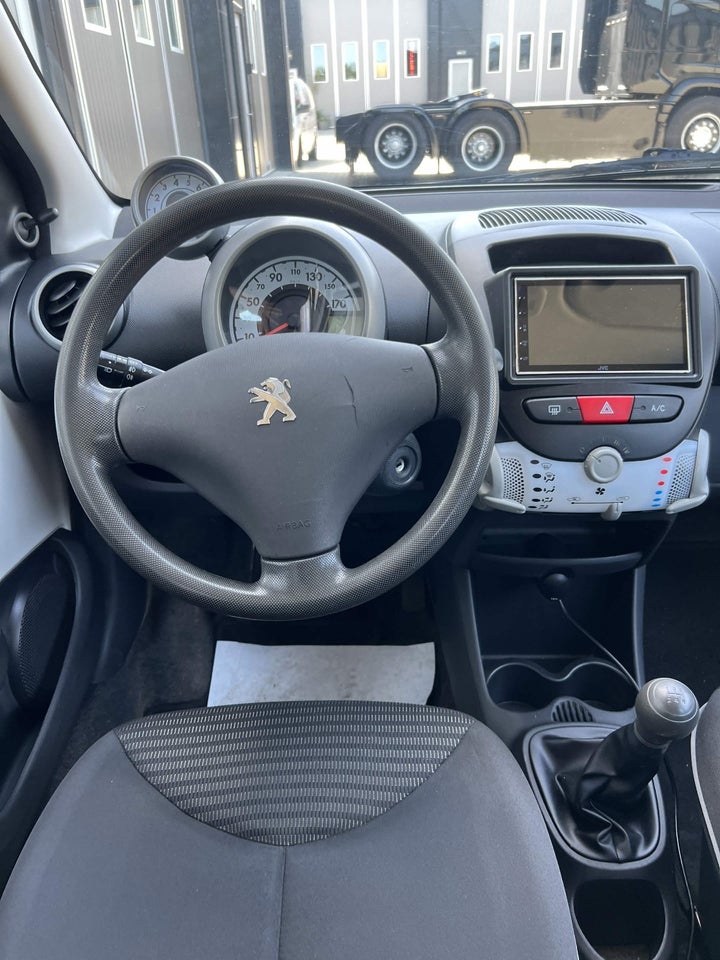 Peugeot 107 1,0 Active 5d