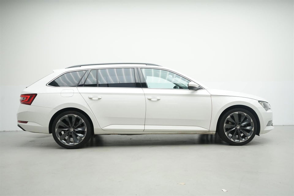 Skoda Superb 1,4 TSi 150 Ambition Combi DSG 5d