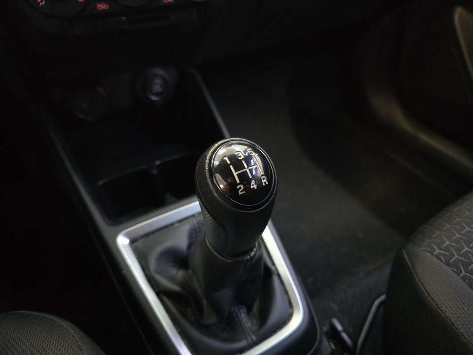 Suzuki Swift 1,2 mHybrid Action Star 5d