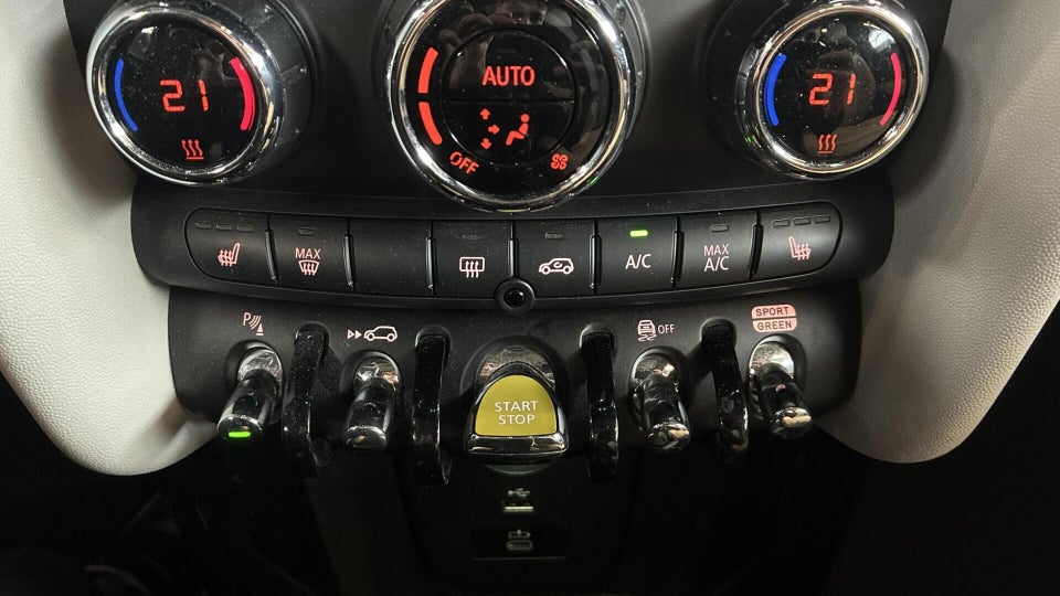 MINI Cooper SE Yours Trim 3d