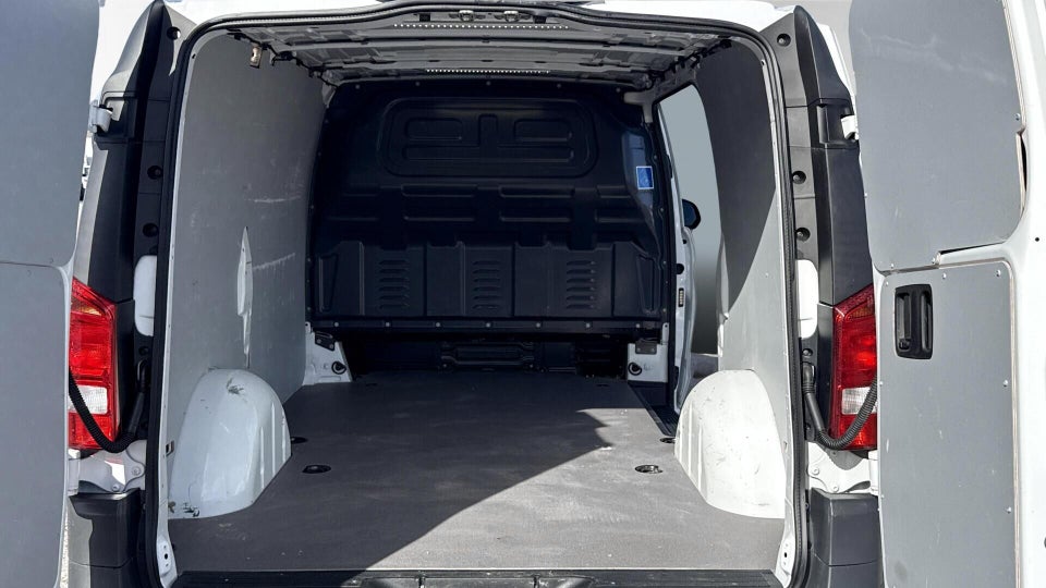 Mercedes Vito 114 2,0 CDi Kassevogn aut. L RWD