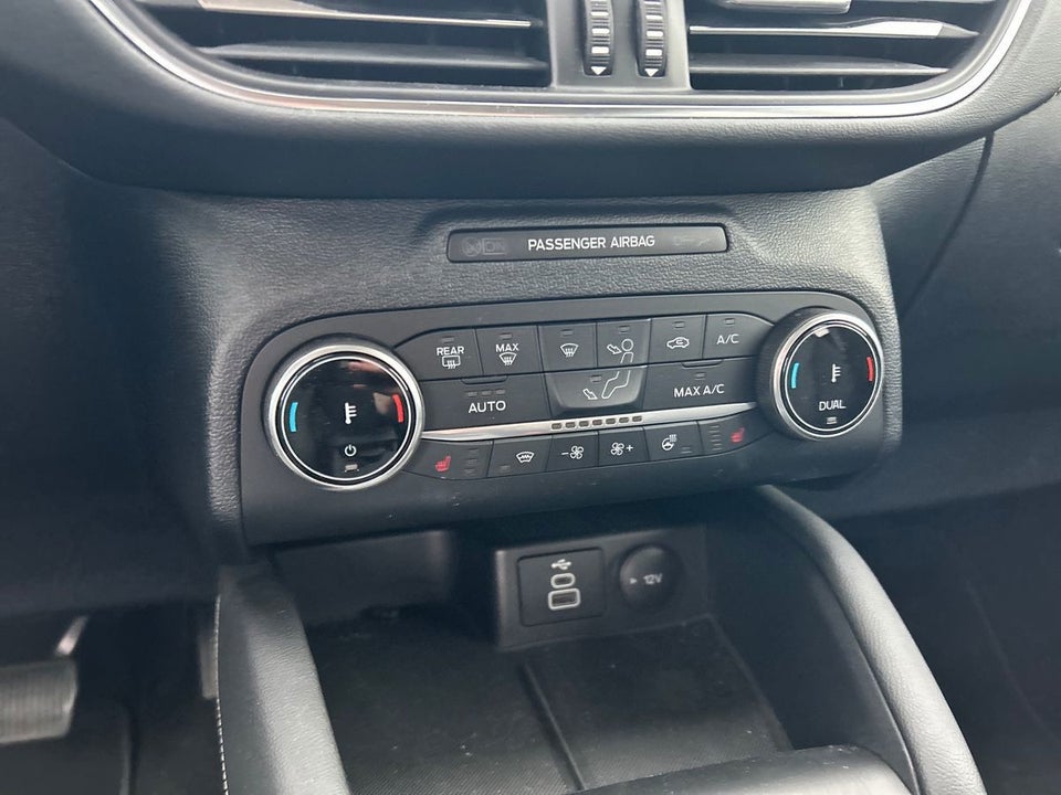 Ford Kuga 2,5 PHEV Vignale CVT 5d