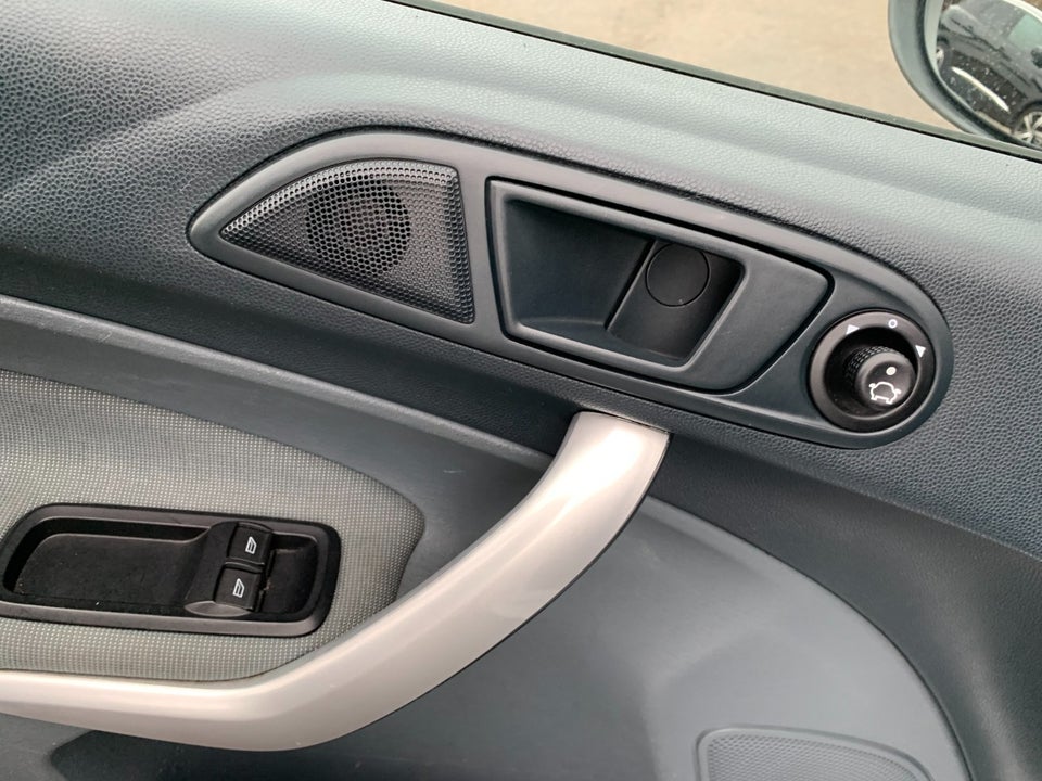 Ford Fiesta 1,6 Ti-VCT Sport 3d