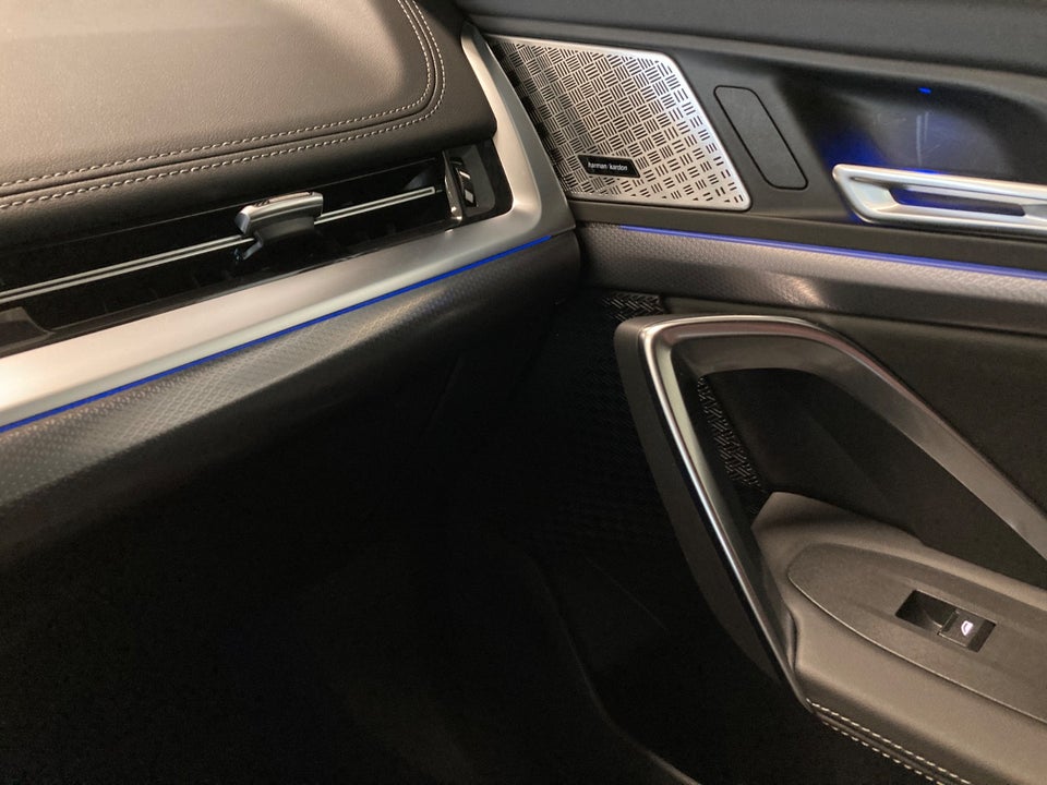 BMW iX1 xDrive30 M-Sport 5d