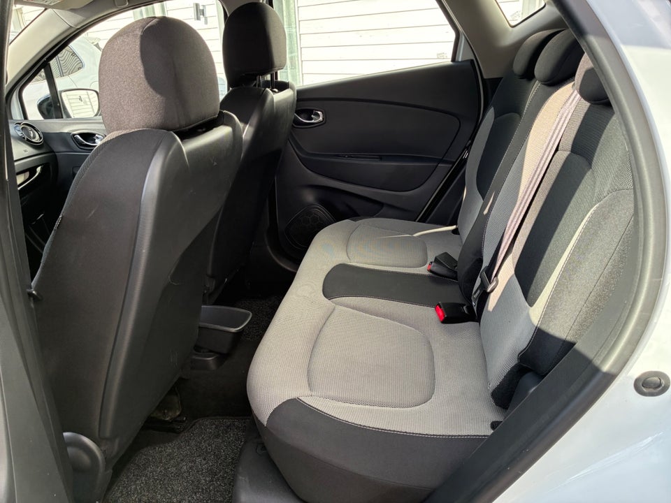 Renault Captur 1,2 TCe 120 Expression EDC 5d