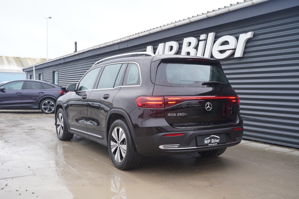 Mercedes EQB250+ Progressive 5d